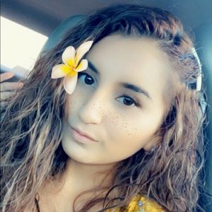 Meet your Posher, Evelyn